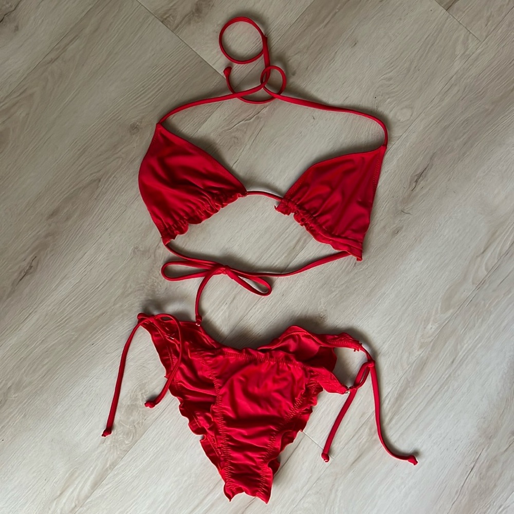 Red 2 piece bikini set